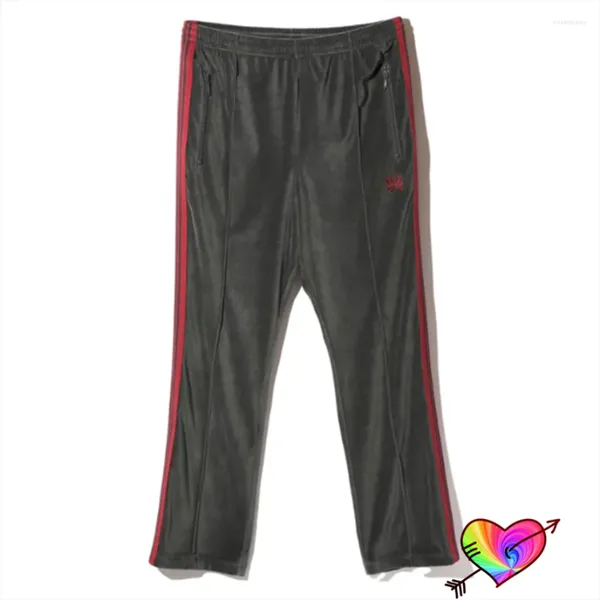 Pantaloni da uomo 2023 Grigio Rosso Velluto Aghi Pista Uomo Donna 1:1 Velluto Ricamo Farfalla Logo Pantaloni sportivi AWGE