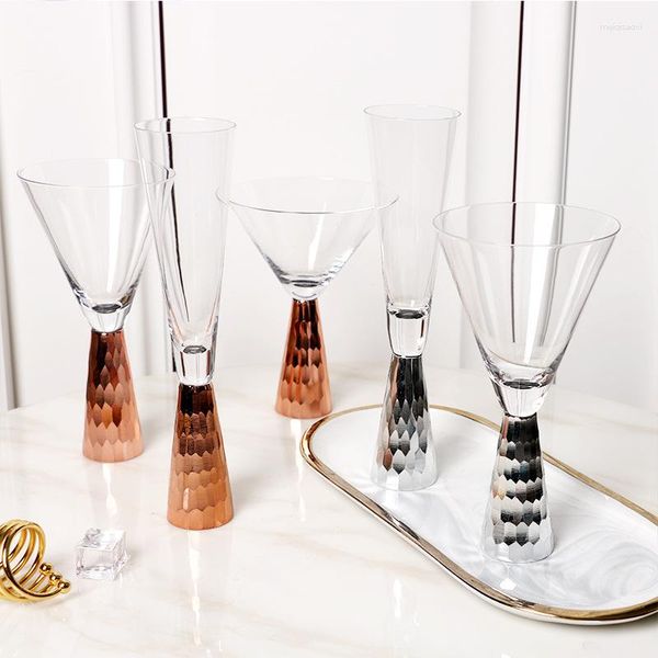 Copas de vino Glass Love 200-300ml Creative Ligeramente lujo Goblet Galvanoplastia Modern Art Cup Festival Banquet Drinkware
