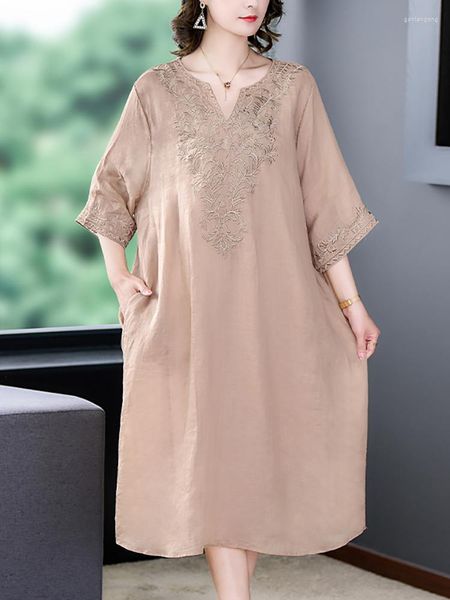 Abiti casual Estate Seta Chic Ricamo Abito lungo floreale Donna Elegante serata da sera di lusso 2023 Coreano vintage allentato