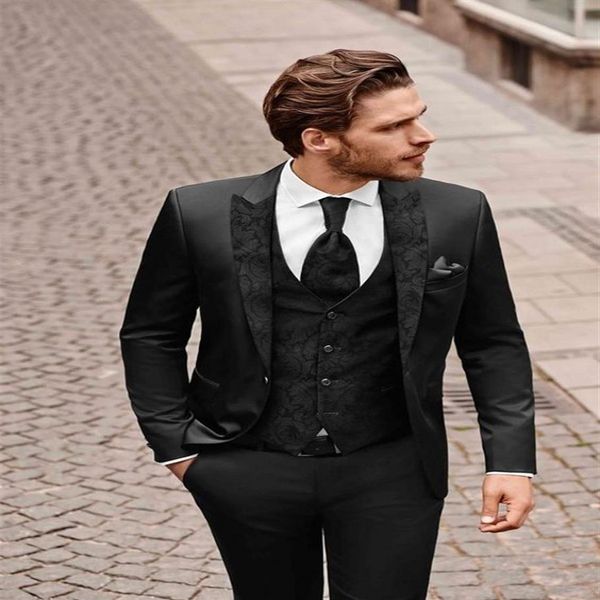 Handsome Slim Fits 3 pezzi Uomo Lavoro Busines Suit Uomo Prom Party Wedding Cappotto Sposo Smoking Giacca Pantaloni Gilet Cravatta W589294v