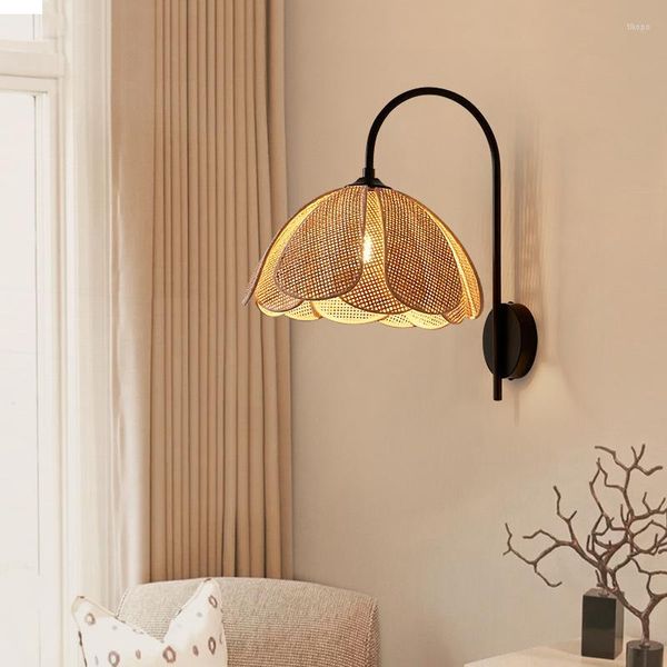 Lampada da parete Soggiorno El Camera da letto principale Comodino Rattan Divano retrò Sfondo decorativo