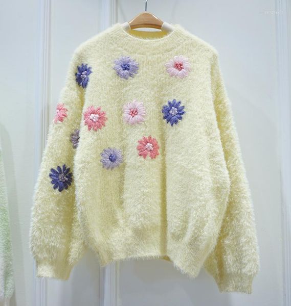 Kadın Sweaters Kadın Bahar Yuvarlak Boyun Ağır Çiçek Nakış Jumperları Sıradan Sevimli Tatlı Gevşek Sarı Hırkalar Örgü Küleyler Pembe