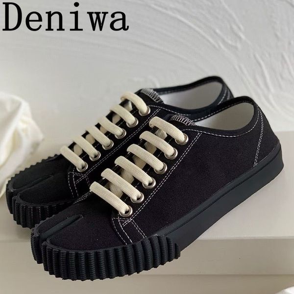 Scarpe eleganti Nero Donna Canvas Runway Designer Flat Con Lace Up Split Toe Outwear Coppie Walking Fashion Causale Unisex 230807