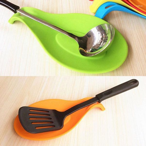 Esteiras de mesa engrossam isolamento de silicone prateleira de colher resistente ao calor bandeja de vidro para bebidas almofada suporte de panela utensílios de cozinha