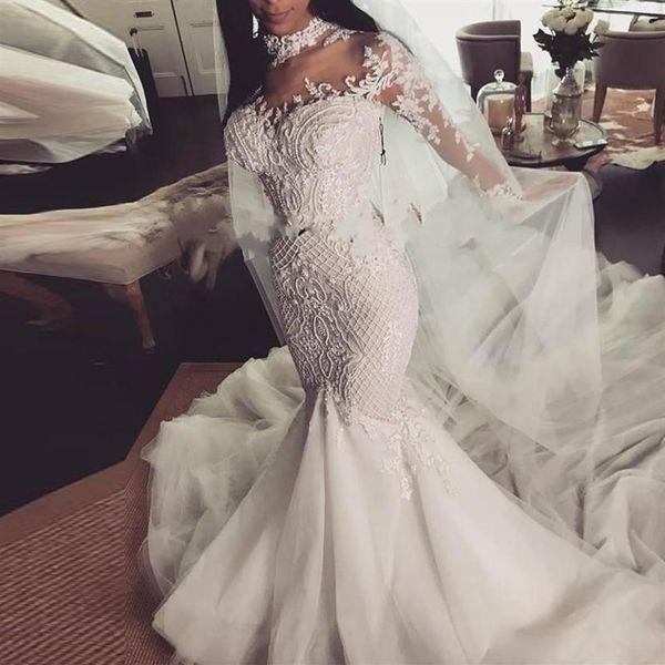 2021 nuovi abiti da sposa a sirena con collo alto trasparente Appliques di pizzo moderno perline Plus Size maniche lunghe Country Garden abiti da sposa Wed287T