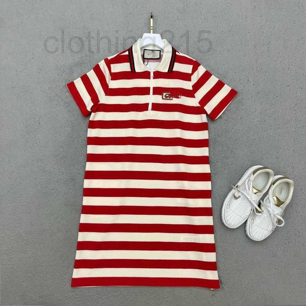 Abiti casual di base Designer Summer New G High School Style Simple Fashion Stripe Contrast Letter Emblem Abito a maniche corte IB31