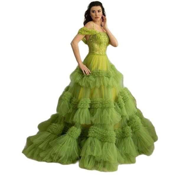 Abgestufte Ballkleider mit grünen Rüschen, schulterfrei, Ballkleid, Abendkleid, Paillettenspitze, saudi-arabisches formelles Partykleid