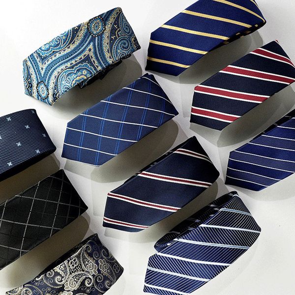 Cravatte 6 cm N Cravatta in poliestere per uomo Riunione d'affari Cravatta sottile scozzese a righe jacquard formale Cravatta da indossare ogni giorno Regalo 230807