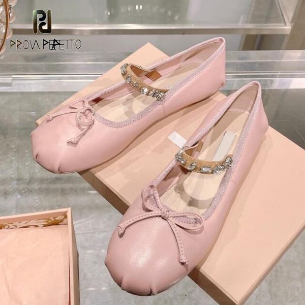 Scarpe eleganti Fairy Girls Ballet Beautiful Pink Blue Leather Bowtie Punta tonda Slip on Diamond Elastic Band Scarpe da ballo Luxury Flats 230807