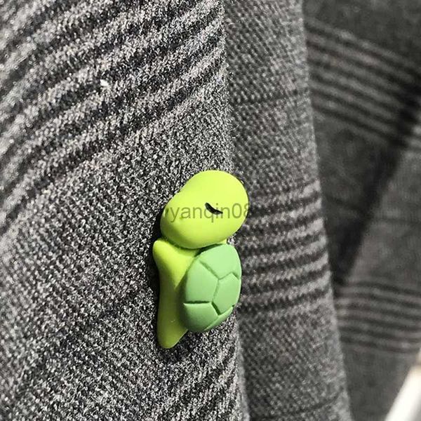 Pimler Broşlar Yaratıcı Karikatür Sevimli Hayvan Yeşil Broş Turtle Fil Rabbite Broş Komik Moda Takı HKD230807