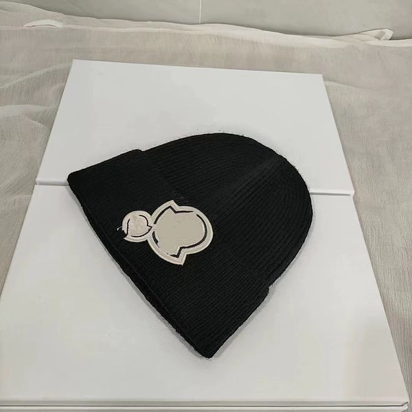 Tasarımcı Beanie Örgü Kapak Yün Kapağı Rüzgar Geçirmez Sıcak Kaliteli Şapka Çift Modelleri Tek Parçalı Logo Moda Trendi Mükemmel Uyum