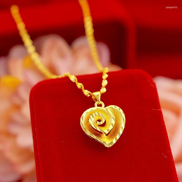 Pendant Necklaces Yellow Gold Color Heart Necklace For Women Wedding Engagement Jewelry Clavicle Chain Choker Girlfriend Birthday Gifts
