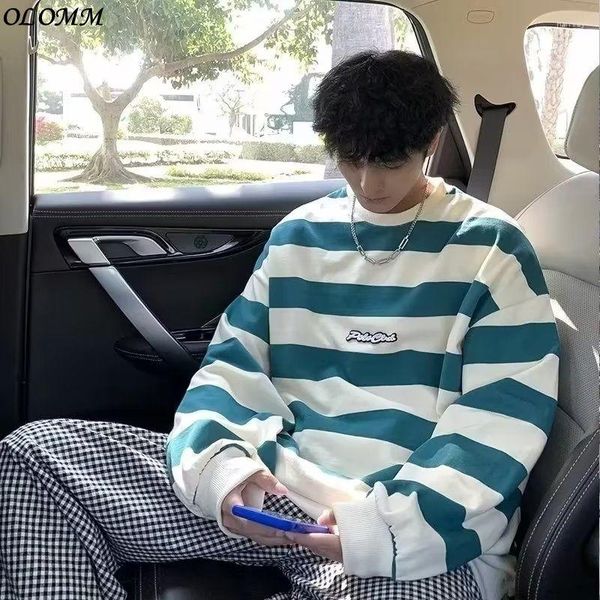 Мужские капюшоны 8xl полосатый пуловер круглый свитер мужской осенний осенний универсальный свободный топ корейский мода повседневные дно Т -рубашки Мужчина