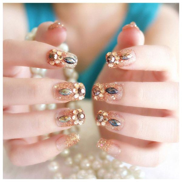 Falsche Nägel 24 Stück Frauen Braut Verwenden Sie glänzende Fingerdekoration für Performance, Hochzeit, Verlobung