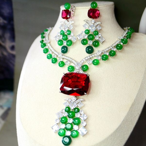 Collane con ciondolo KQDANCE Luxury 33 28mm Lab Green Emerald Pearl Red Ruby Paraiba Tourmaline Diamond Choker Collana Orecchini in pietra Set di gioielli 230807