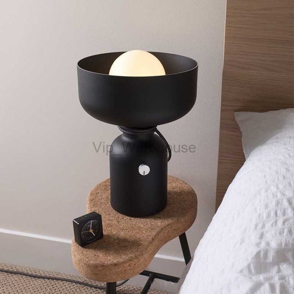 Nordic Light Luxe LED Lampes De Table Salon Chambre Lampe De Chevet Simple Moderne Décor Intérieur Salon Bureau Table Lumière HKD230808