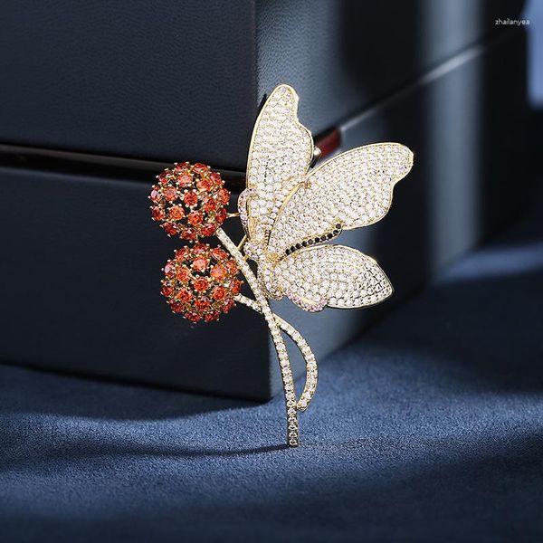 Broches SUYU Fashion Copper Micro Incrusted Cubic Zircônia Casaco Com Terno Broche Dente-de-leão Borboleta