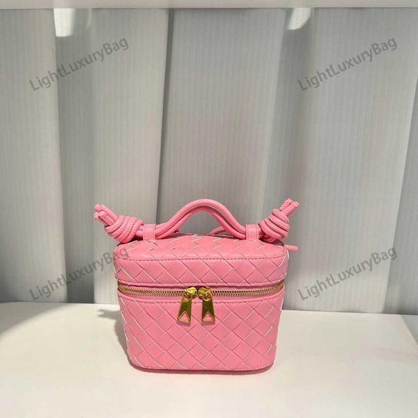 Designer-Mini-Make-up-Tasche aus geflochtenem Intrecciato-Leder in Bonbonfarben, hochwertiges Schafsleder mit Umhängeriemen, quadratische, stilvolle gewebte Umhängetasche für Damen