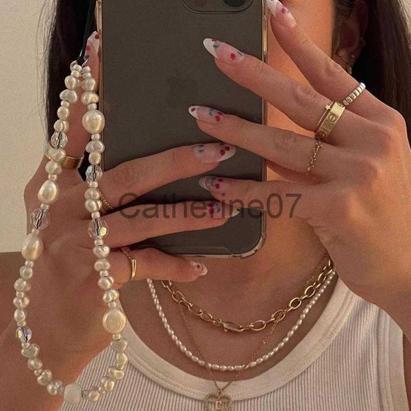 Подвесные ожерелья белый жемчужный телефон шарм барокко нерегулярные моделируемые жемчужные хрустальные стеклянные стеклянные стеклянные цепочка мобильного телефона Женская шестерная шнурная струна J230809