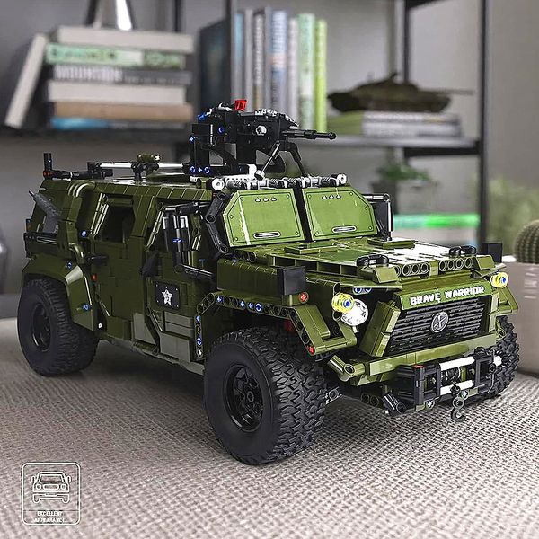 Outros brinquedos carro técnico T4015 Moter Power Warrior Offroad tijolos blocos de construção presente para crianças meninos exército modelo 230809