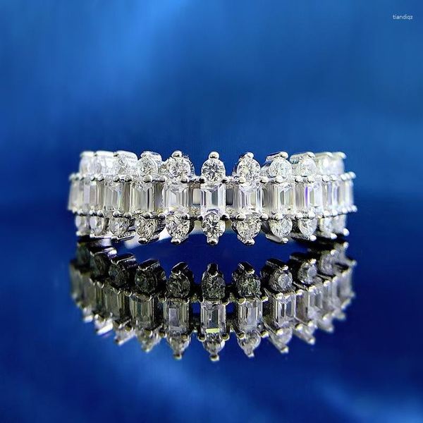 Anelli a grappolo 925 Sterling Silver Princess Crown Design Lab Diamond Daisy Ring Squisita proposta di matrimonio elegante scintillante