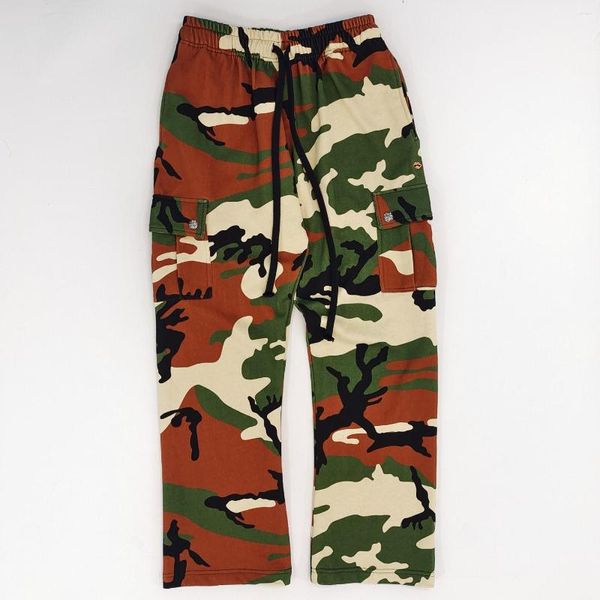 Herrenhose Frühling Lippendruck Hochwertige militärische silberne Schnalle Cargo-Jogginghose Lässiger Camouflage-Straßenstil