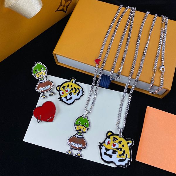 Bonito colar broche conjunto colorido dos desenhos animados esmalte broche pato tigre moda elegante personalizado pino acessórios pacote com caixa