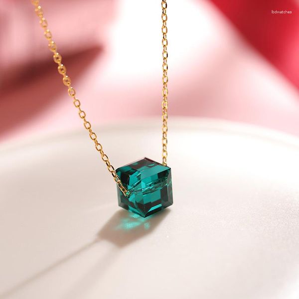 Collane con ciondolo Cristalli premium dall'Austria Cubo verde Perline Catena color oro Gioielli per donne Chic Compleanno