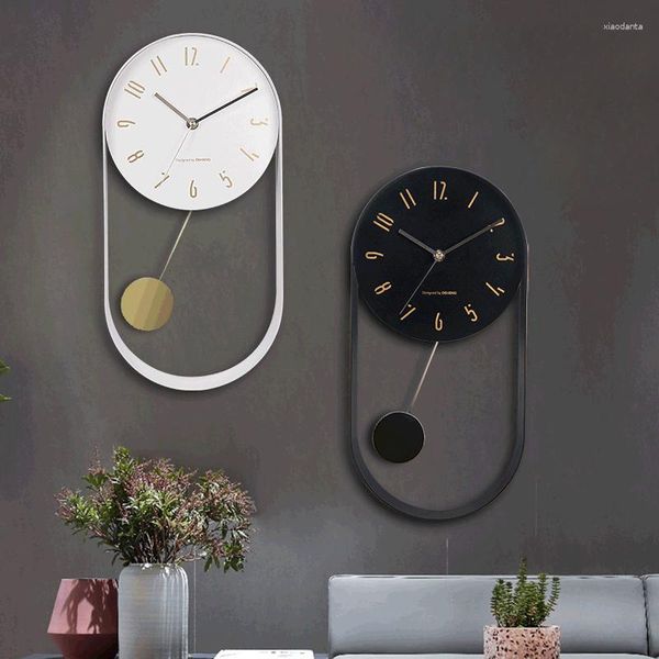 Duvar saatleri moda ışık lüks salıncak saati modern yaratıcı basit demir ev oturma odası 3D dijital saat