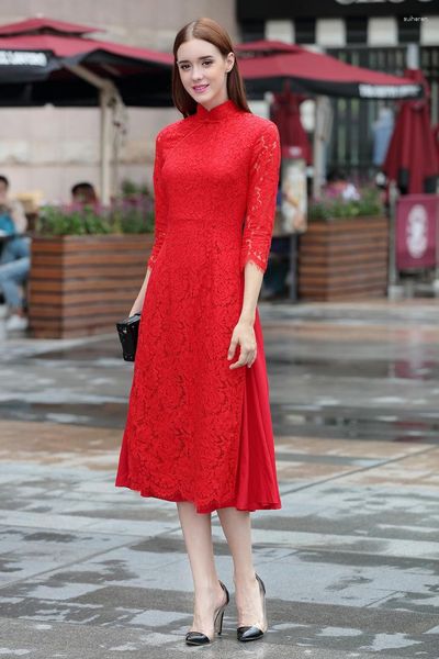 Abbigliamento etnico Matrimonio Addio al nubilato Abito da festa in pizzo rosso cheongsam vietnamita Aodai