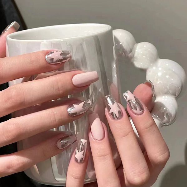 Unhas postiças 24 pçs curtas unhas postiças lasca rosa estilo y2k conjunto de unhas postiças unhas postiças vestíveis cobertura completa para menina pressione as pontas das unhas 230808