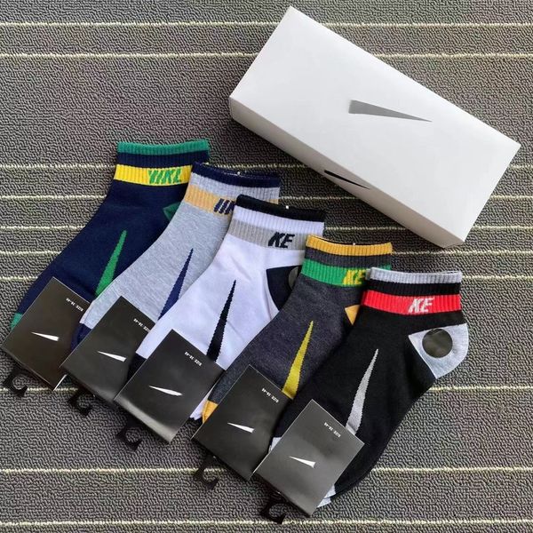 Meias de algodão masculinas Meias de rua coloridas para todos os jogos Chinelos Gancho Tornozelo respirável preto branco cinza menina casual futebol basquete meias esportivas Sportsocks