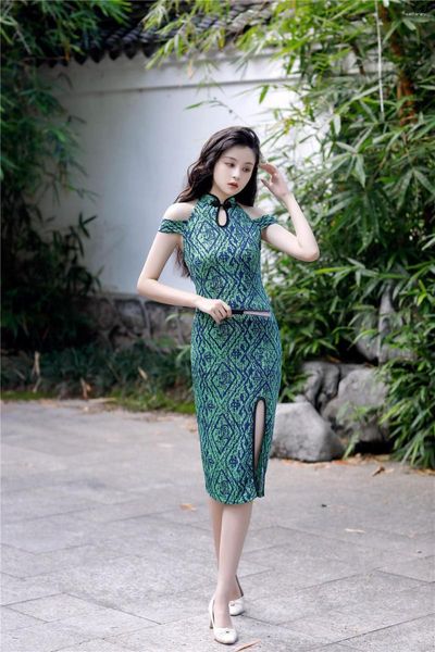 Roupas étnicas Shanghai Story Busto aberto Na altura do joelho Vestido Cheongsam Estilo chinês Gola mandarim vazada Moderno Qipao