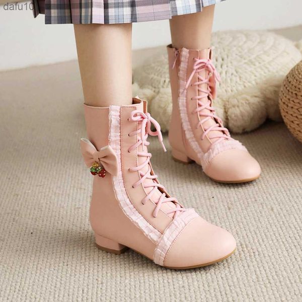 Erdbeer-Anhänger-Schleifenknoten im Lolita-Stil, Studentenstiefel, süße rosa Spitzenbesatz, warme Winter-Damenstiefel mit mittlerer Wade, seitlicher Reißverschluss, L230704