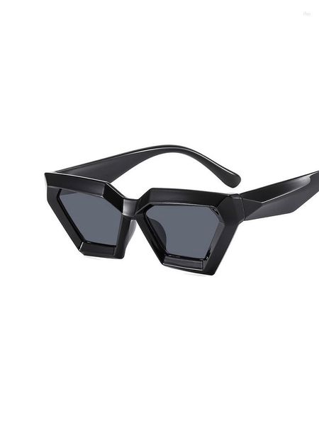 Солнцезащитные очки винтажные кошачьи глаза женщина черная треугольная