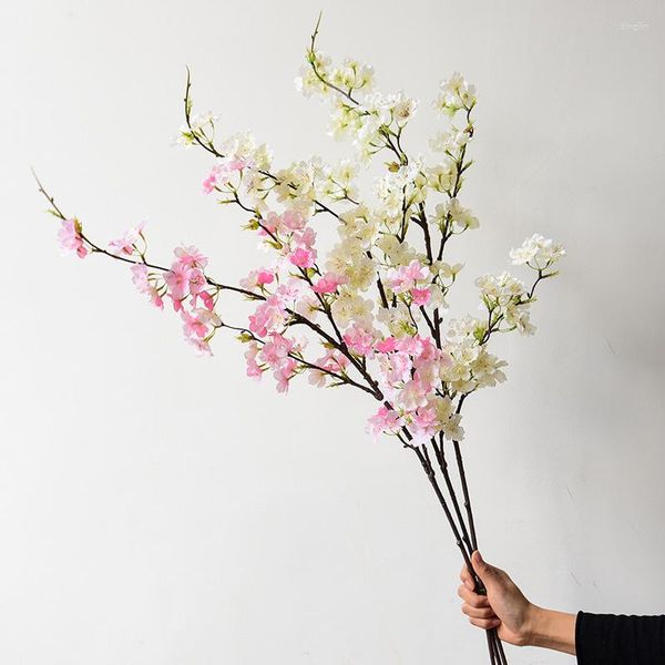 Flores decorativas de seda artificial, flor de cerejeira falsa, ramo longo, arco de casamento, pano de fundo para festa, decoração de parede, acessório, adereços