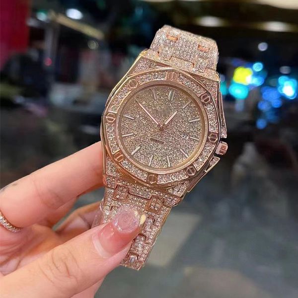 Orologio di lusso con diamanti lucidi per uomo Orologi al quarzo ghiacciato alla moda Hip Hop Orologio con data e giorno impermeabile in acciaio inossidabile