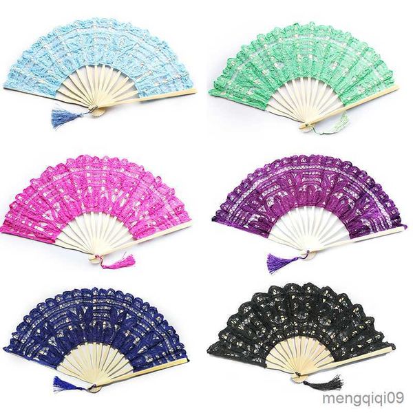 Produkte im chinesischen Stil Vintage handgefertigtes Klappfan Lace Sticked Bambus Holz Hochzeitsfeier Held Dance Fan Home Decoration Art Craft Geschenk R230810