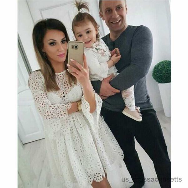 Aile Eşleşen Kıyafetler Anne ve Kızı Elbiseler Aile Kıyafetleri Kıyafetler Çiçek Kadın Kızlar Kısa Mini Elbise Anne Bebek Partisi Giyim R230810