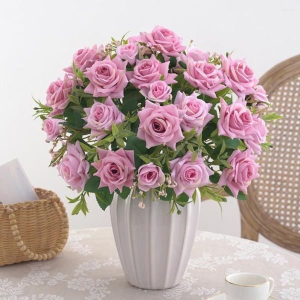 Flores decorativas Rose artificial 7 cabeças sem regar a rega cor de cor de longa duração da mesa de propaganda central de decoração de festas de casamento