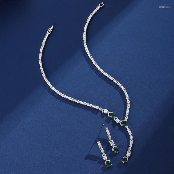 Conjunto de brincos de colar com borla verde noivas de casamento para mulheres brilhantes zircônia cúbica 2 peças elegante longa pendente pendente