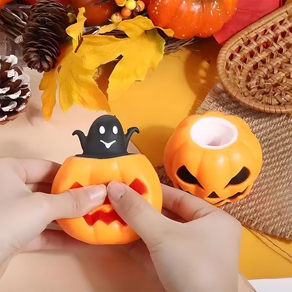 Toys Halloween Halloween Ghost Squeeze Pumpkin TPR Cup Toys Decompressione Fidget Antistress Sensory Stress Reliefing Regalo per bambini adulti 230810
