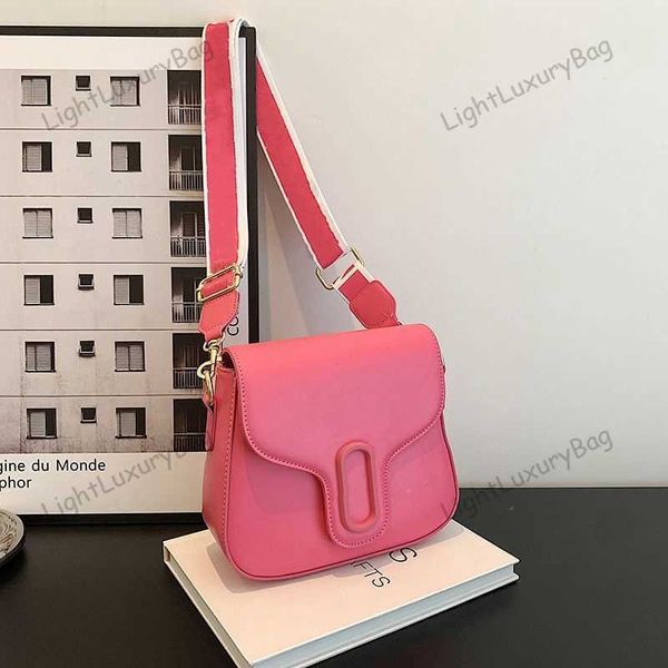 Designer J Satteltasche Candy Color Umhängetasche mit Logo-Riemen Modische kleine quadratische Tasche Damen Leder Luxus Handytasche Klassische Tragetasche 230811