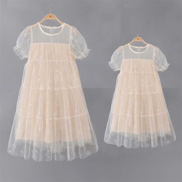 Roupas combinando para a família, malha, mãe e filha, vestidos combinando, mãe, bebê, mulheres, meninas, vestido, roupas de manga curta, mamãe e eu, família