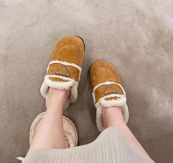 Wintermarken Frauen Slipper Flats Casual Loafers Schuhe Slip-On Sheepell Echt Leder Wolle warmes Flat Slipers Ladies Luxus Designs mit Kisten 35-410