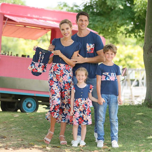 Roupas combinando para a família Roupas combinando para a família de verão Roupas combinando para a família Mamãe e Filha Vestido floral combinando para pai e filho Camiseta Macacão de bebê Roupas masculinas e femininas