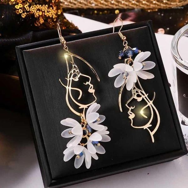 Dangle Ohrringe Mode Rose Blume Tropfen für Frauen glänzender Strassonstone Lange Quasten Asymmetrie Ohrring Girls Hochzeitsfeier Schmuck