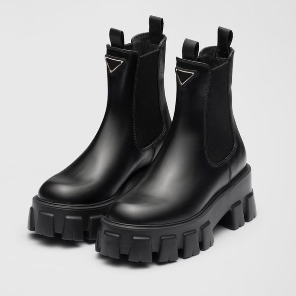 Monolith glänzende Lederstiefel Herbst und Winter Triangle Logo Damen-Kampfstiefel im britischen Stil Echtleder-Motorrad-Stiefeletten Designer-Fabrikschuhe