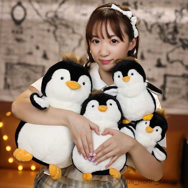 Gefüllte Plüschtiere neue süße Plüsch Pinguin Spielzeug lebensechte ausgestopfte Tierweiche Kinder Geburtstag Weihnachtsgeschenk für Boy Girl R230811