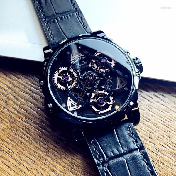 Armbanduhrenbeobachter europäischer und amerikanischer Stil schwarze Technologie coole Modetrendy Herren -Waterd Watch Student echtes Leder